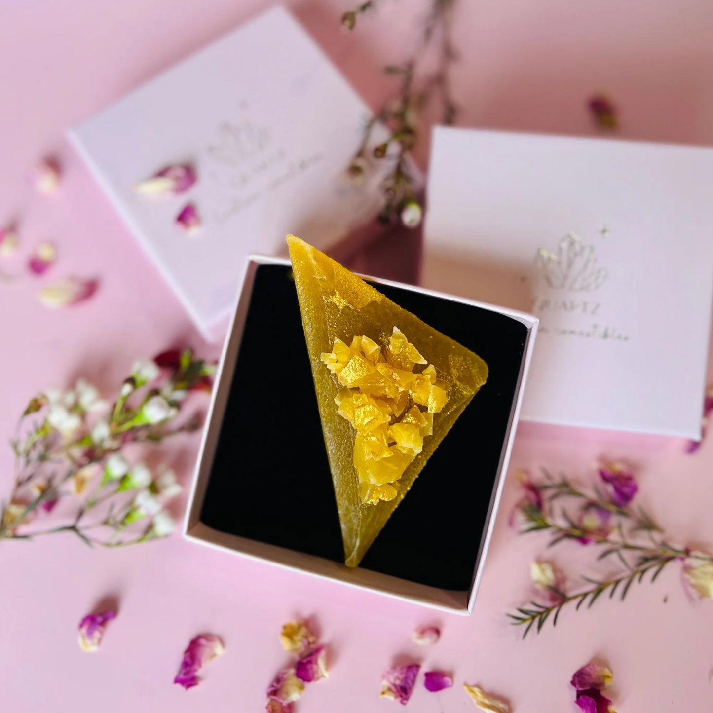 Edible mango crystal